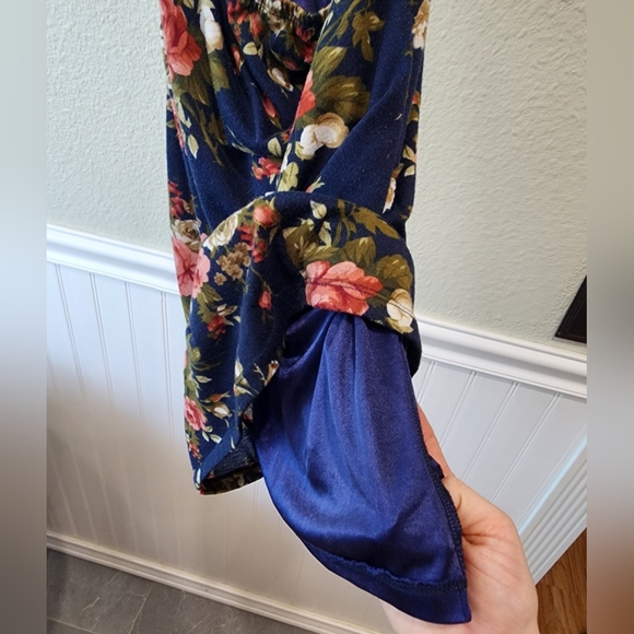 Floral Mini Dress with Built in Bra Padding Size Small - Picture 6 of 6